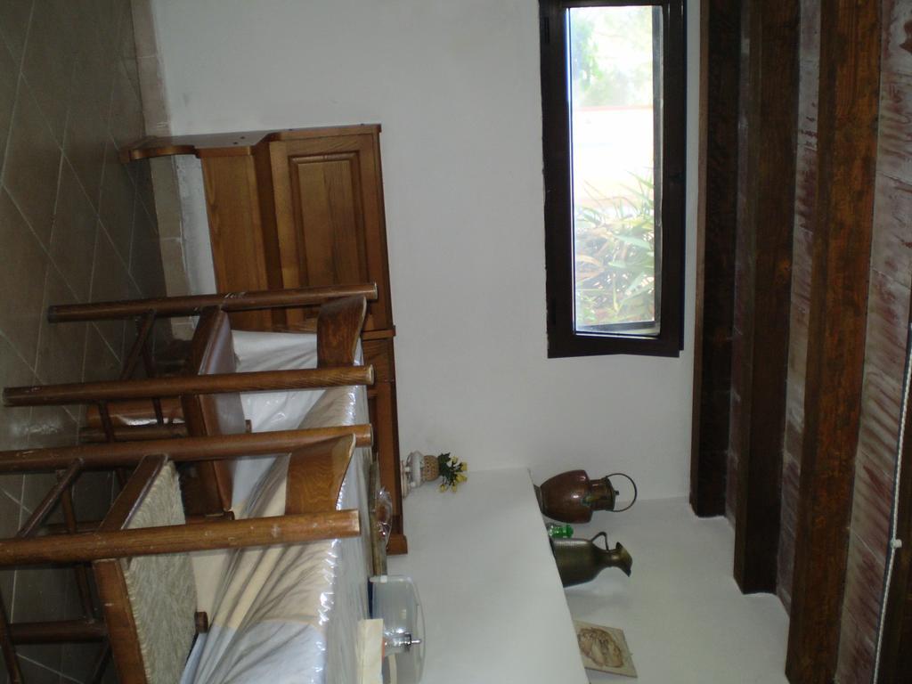 Agriturismo Ternova อัลเบเรเซ ภายนอก รูปภาพ
